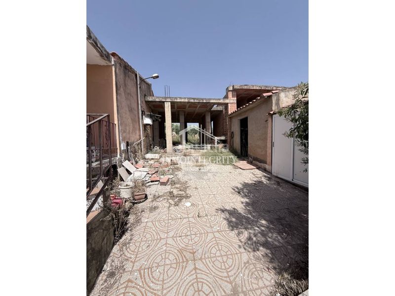 Foto cac0ba47-795b-48ff-9e25-8f65ee3212e5. Casa amb aparcament a Alcora (l´)