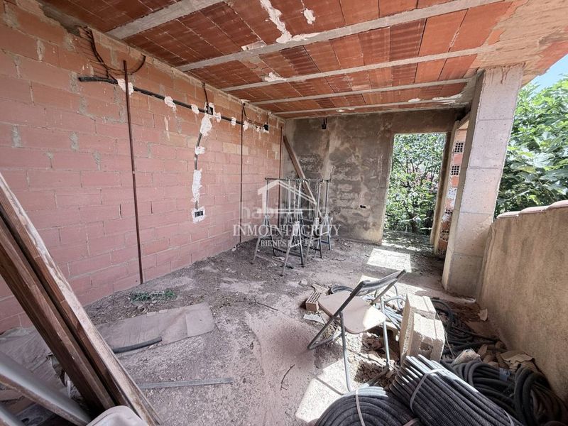 Foto f3036ee4-cf2c-4a52-88d4-6bf56107e959. Casa amb aparcament a Alcora (l´)