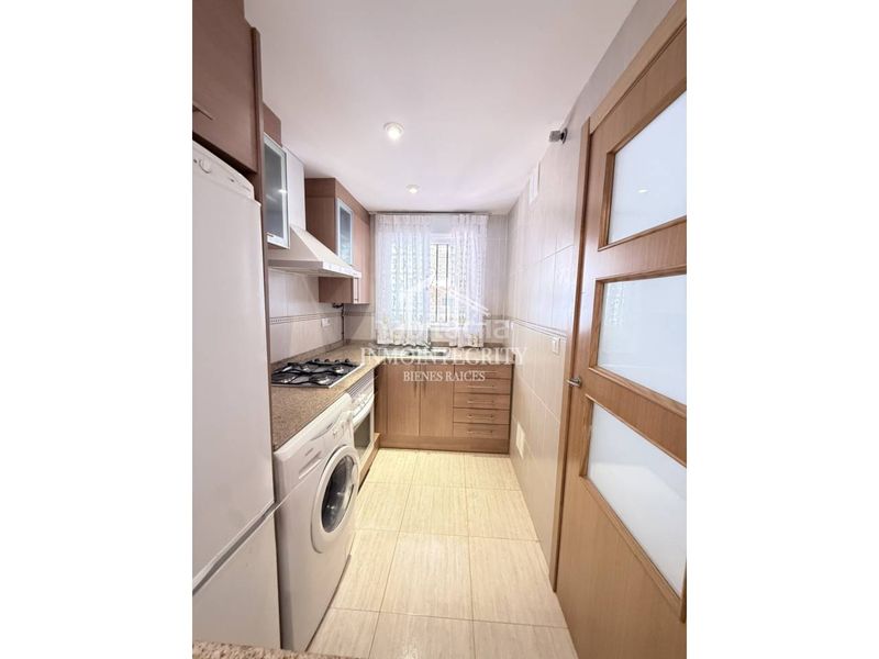 Foto d905f89f-95ac-4898-8d31-5f0e6e85c690. Apartament a avenida central 22 a Costa Marfil Oropesa del Mar