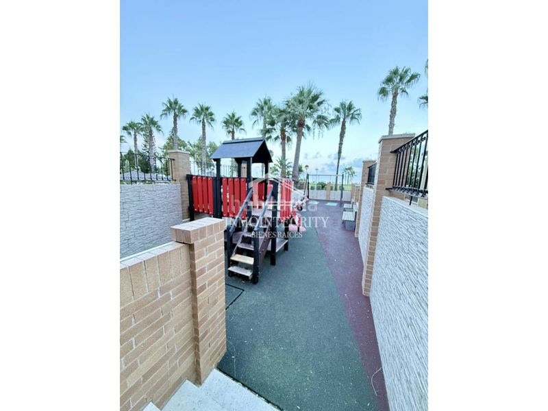 Foto 8408d3e7-e5a4-4e88-8f2c-b88f771c9283. Apartament a calle amplaries 25 a Costa Marina Oropesa del Mar