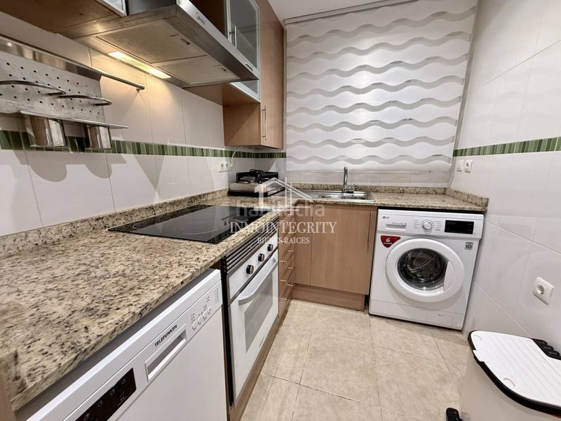 Foto ef95f2a4-3ac9-4db0-903a-0fd9e3bfb953. Apartament a avenida central 14 a Marina Trebol - Neptuno Oropesa del Mar