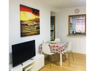 Apartment en Amplaries 1. Apartamento en 1 linea