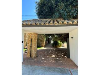 Xalet  Joaquín sorolla. Venta de una villa unifamiliar de dos plantas en ribaroja de túr