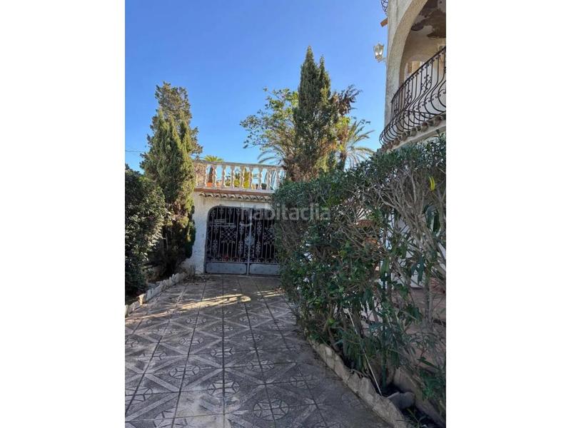 Foto 13f4a262-10e2-44c3-940f-73eea853e558. Chalet con parcheggio piscina in El Montgó Dénia