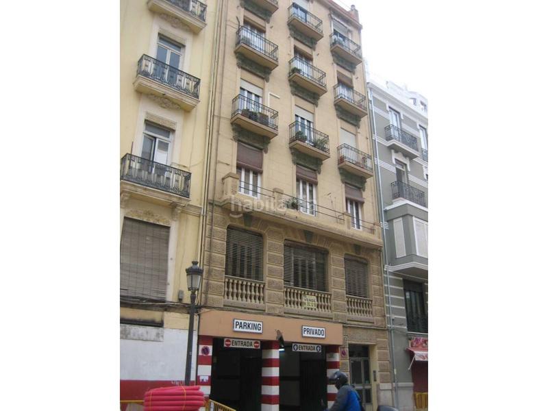 Foto b2d277b5-c250-41fc-9155-7364f022b3d5. Parking coche garaje en venta en valència capital! con zona de autolavado y aspirado de vehículo. en Valencia