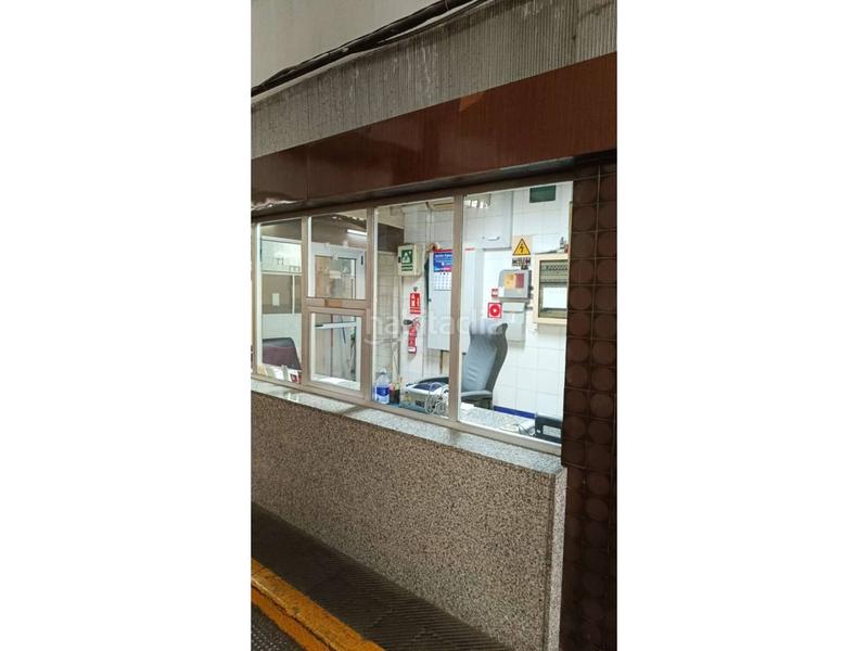 Foto c806c883-6400-4df0-aaa1-590c28cc8f9d. Parking coche garaje en venta en valència capital! con zona de autolavado y aspirado de vehículo. en Valencia