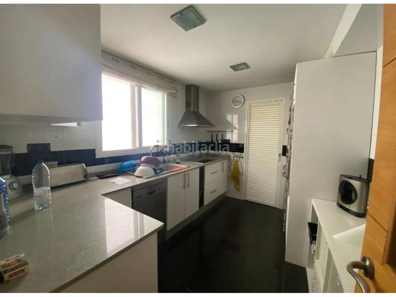 Foto 998d3ddd-8942-45ec-80b7-113028f2e05c. Etagenwohnung mit heizung in Centro Ciudad Paterna