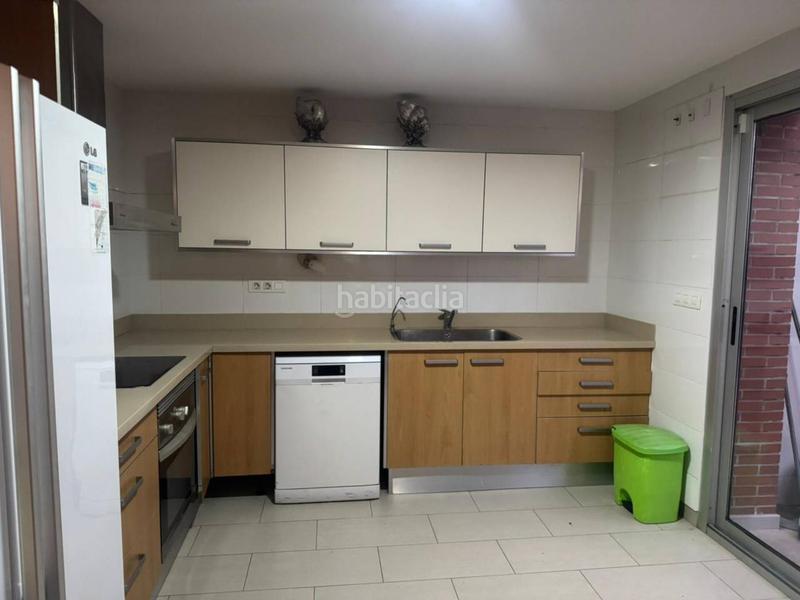 Foto c0877e7d-e6b4-4ee3-be1f-c3e8d332356e. Chalet avec parking dans Sierra Perenchiza-Cumbres de Calicanto-Sto Domingo Chiva