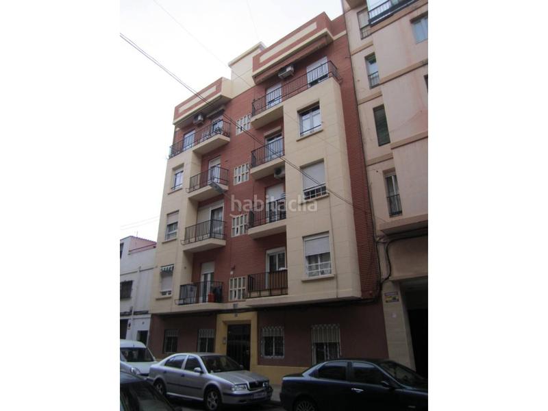 Foto b51a5167-fb4b-44a9-8a92-e6f48de279e8. Pis amb calefacció aparcament a Barrio Benicalap Valencia