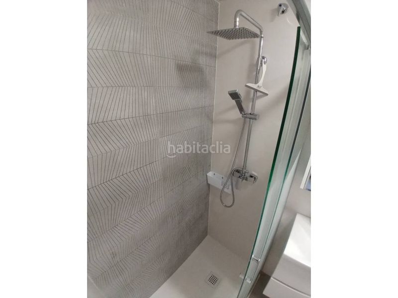 Foto 5cd648ba-0cd4-421e-8002-e7b301ee1dc8. Pis amb calefacció a Torrefiel Valencia