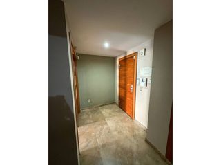 Etagenwohnung  Calle torreta. Venta de un piso en emperador. con ascensor y plaza de garaje