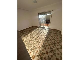 Etagenwohnung  Calle maestra doña mariana colás. Venta de piso exterior de 3 habitaciones en el centro de paterna