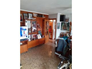 Pis a Calle Periodista Gil Sumbiela