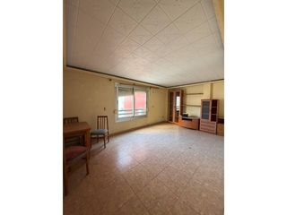 Flat  Calle dehesa del castillo. Venta de piso en el castell, burjassot. con ascensor