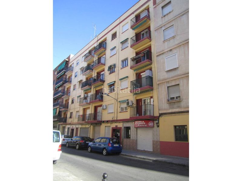 Foto e01a5ad7-6596-4477-9017-d3ce270edd77. Pis a Torrefiel Valencia