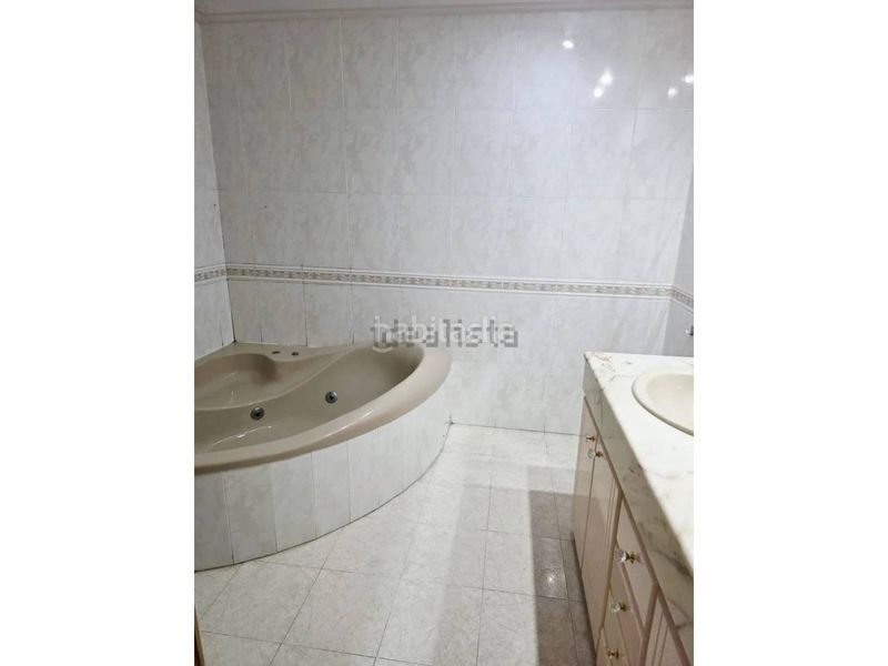 Foto e2d52479-2a5a-4fc4-9d59-72becf7a063d. Casa adossada amb calefacció aparcament a Pinedo Valencia