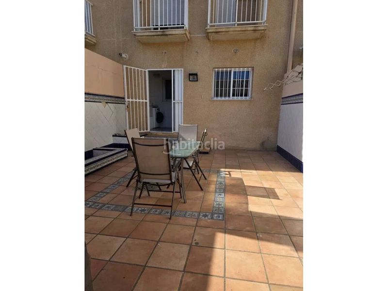 Foto feb25c03-1465-4735-8e26-fb0bf3eb5168. Casa adossada amb calefacció aparcament a Pinedo Valencia