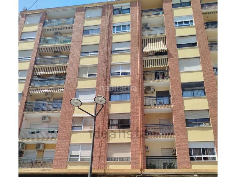 Foto f6e0193d-5741-4682-a08f-eb2e55c3300a. Pis amb calefacció a Barrio de Patraix Valencia
