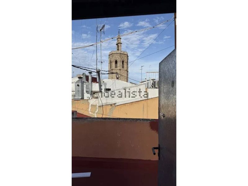 Foto a2dbba60-b8e0-43a9-8c23-719885fffcbf. Pis a La Seu Valencia