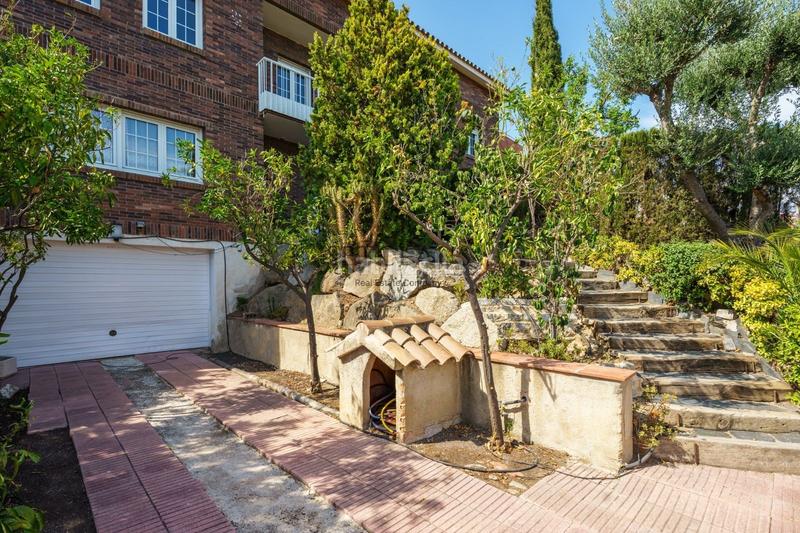 Foto 38b740e0-316b-442a-9520-7e89c88d62ba. Chalet teia. mucha luz y espacios muy amplios en Teià