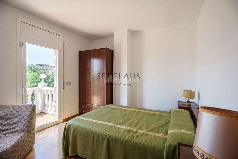 Foto 80a370de-1b77-4fbb-89f5-b66784fcb9b7. Chalet teia. mucha luz y espacios muy amplios en Teià