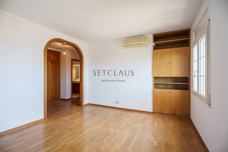 Foto acdce9c4-a9d7-4666-a66b-69743fba18f0. Chalet teia. mucha luz y espacios muy amplios en Teià