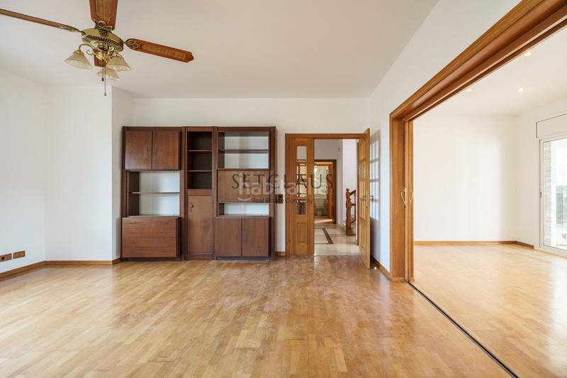 Foto fb3edebd-a873-4862-a42b-956948bb139b. Chalet teia. mucha luz y espacios muy amplios en Teià