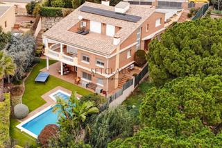 Xalet a Premià de Dalt. Premia de dalt. luminosa y con vistas al mar Xalet a Premià de Dalt. Premia de dalt. luminosa y con vistas al mar