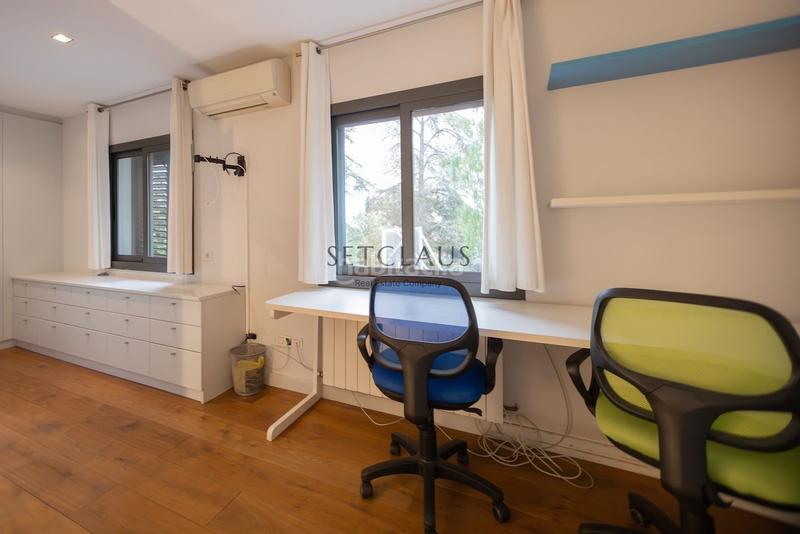 Foto 46064b39-798f-475e-9f4b-7e63eea863cc. Chalet . chalet con licencia turística en Cabrera de Mar