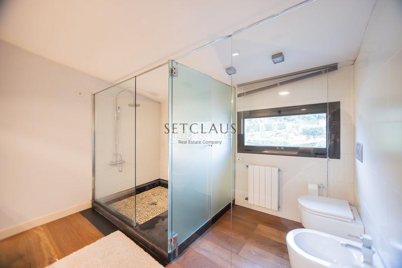 Foto a879f3eb-c88e-494f-b58b-0e5694c41d3d. Chalet . chalet con licencia turística en Cabrera de Mar