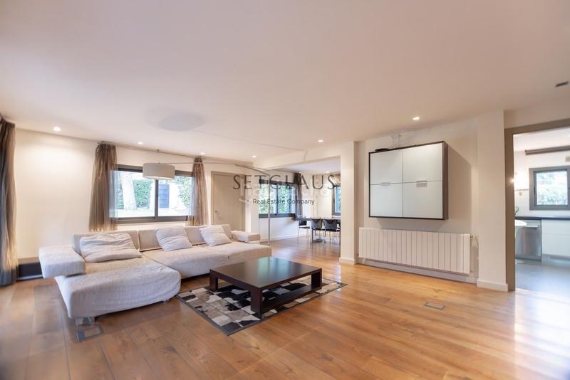 Foto e04b618b-af80-44d2-a172-0ca4adbb8ff5. Chalet . chalet con licencia turística en Cabrera de Mar