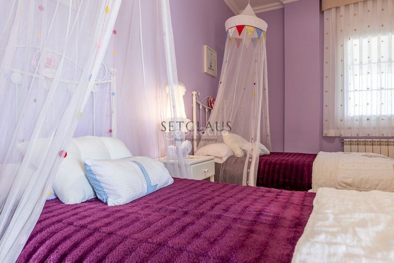Foto e25bd173-7097-47c6-b75b-657c42462ee4. Xalet amb calefacció aparcament piscina a Alella
