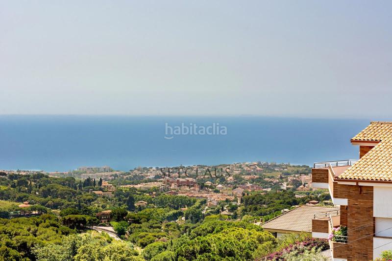 Foto 195b6873-3797-45a8-8c8e-5530c4897567. Chalet parc. mucho espacio i vistas al mar en Alella