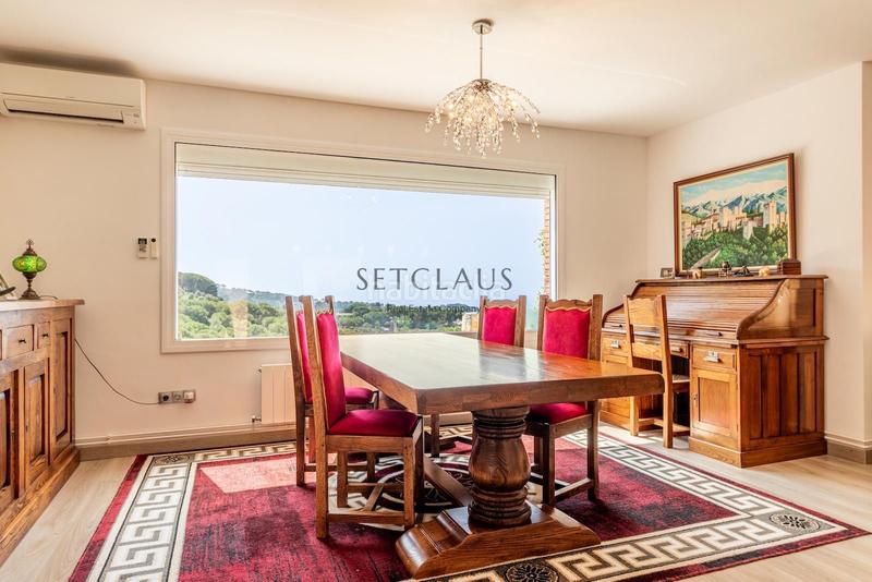 Foto 4b296e76-4cd0-4651-99f3-712af55675b1. Chalet parc. mucho espacio i vistas al mar en Alella