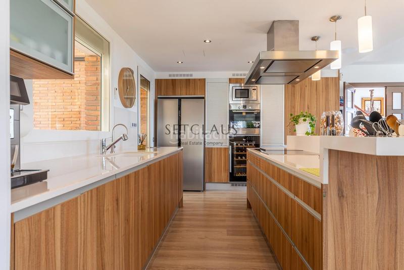 Foto d71e4c97-c4eb-408e-a711-ac26612fd52b. Chalet parc. mucho espacio i vistas al mar en Alella