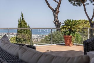 Chalet  Santiago rusiñol. Premia de dalt. impresionantes vistas al mar