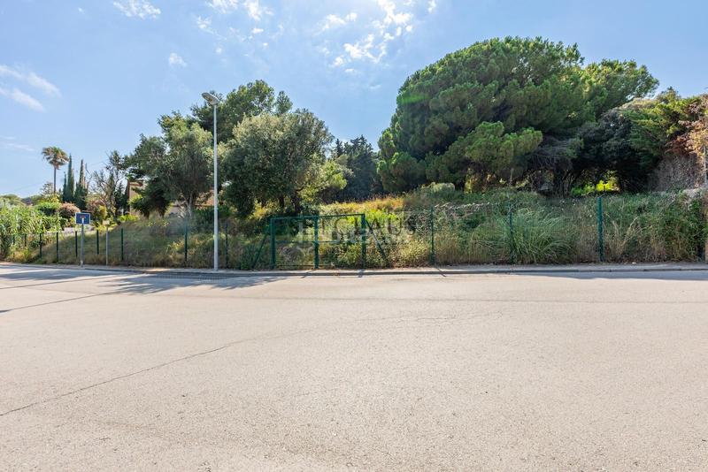 Foto 61ff0661-e421-44e7-befd-dd9c28efcc08. Finca rústica . parcela urbanizable con vistas en Cabrera de Mar