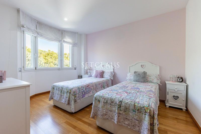 Foto a38d12e0-d9e1-44e5-acd2-a717b2f7ff7d. Towny house with heating parking pool in Alella