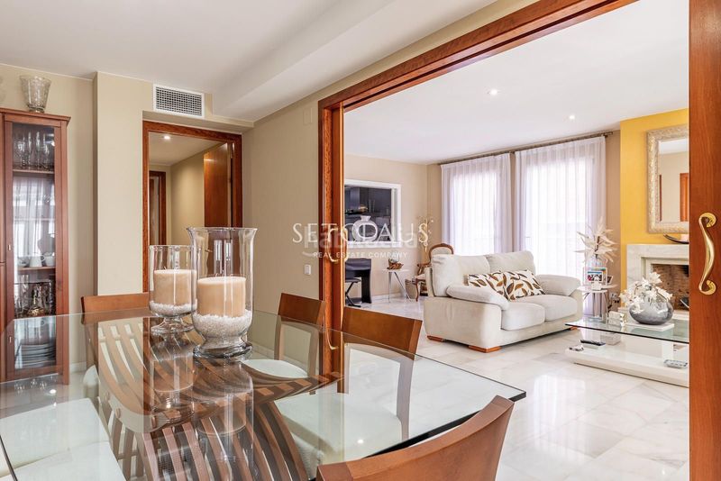 Foto a7eab746-e5e6-46d1-b1bd-7678132bc6b0. Towny house with heating parking pool in Alella