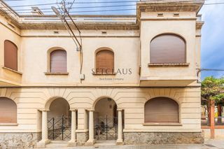 Doppelhaus in Ocata. El masnou. c�ntrica, con mucho espacio y amplio patio trasero