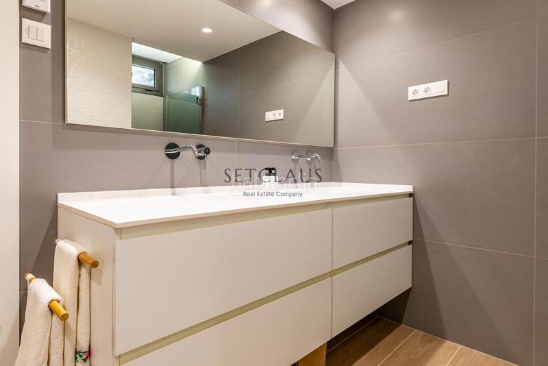 Foto 2be9a548-64c7-4f47-84b0-9bc3444498d4. Xalet amb calefacció piscina a Tiana