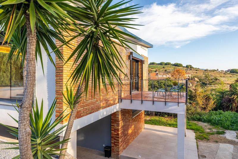 Foto f5e768cf-5e9c-44aa-af97-bcda84133b1c. Xalet amb calefacció piscina a Tiana