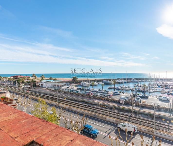 Foto 11e675a6-7bc9-4e54-a066-8cfda340127d. Casa a Centre Masnou (El)