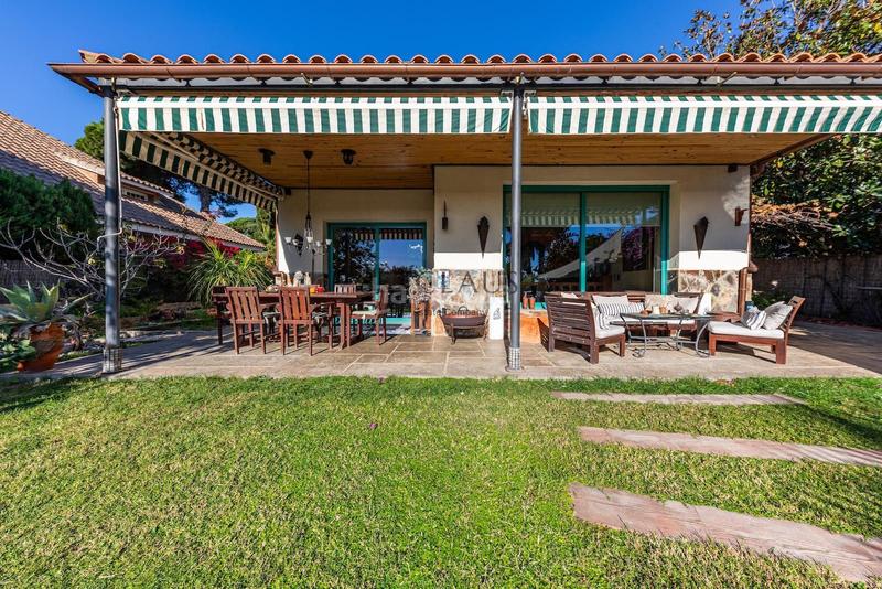 Foto 2733e3b9-ccca-48bc-a47f-ddd7e43b2ee5. Chalet . comodidad y muy luminoso en Cabrils