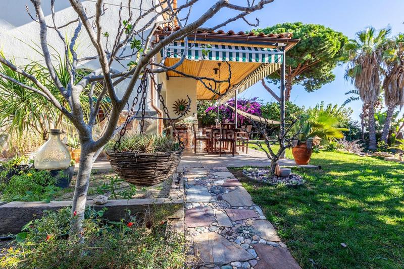 Foto 4ef7fa50-524f-40b3-a9a9-7ad1651d0b0a. Chalet . comodidad y muy luminoso en Cabrils