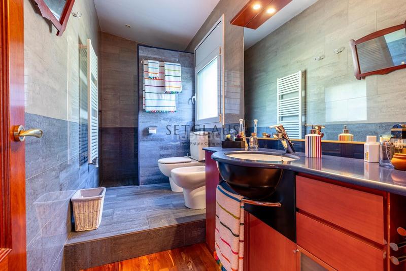 Foto f64b6ce4-80d9-467c-a1dd-7f09a437f864. Chalet . comodidad y muy luminoso en Cabrils