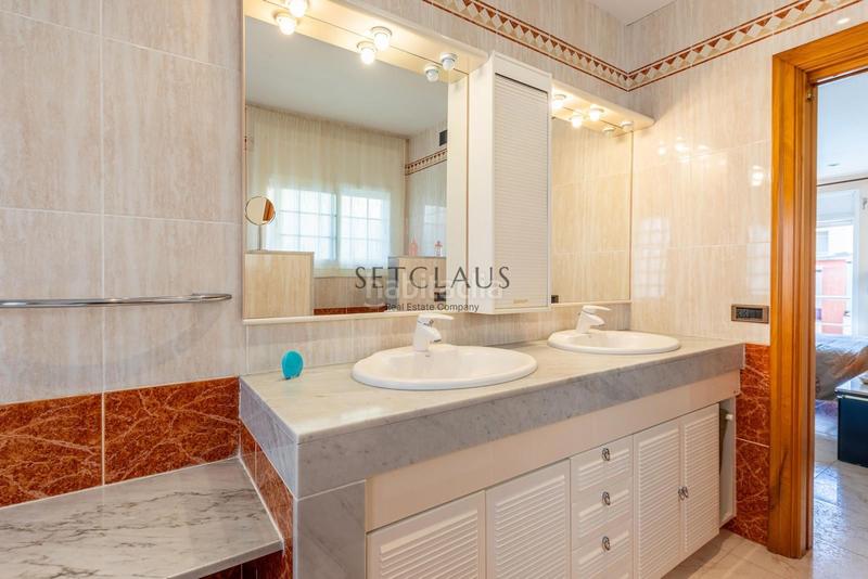 Foto 0510f168-a47a-46ce-8477-935e2df47cff. Chalet mit heizung parking pool in Zona Alta Premià de Mar