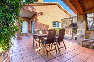 Xalet a Zona Alta. Premià de mar. ubicación y amplitud.