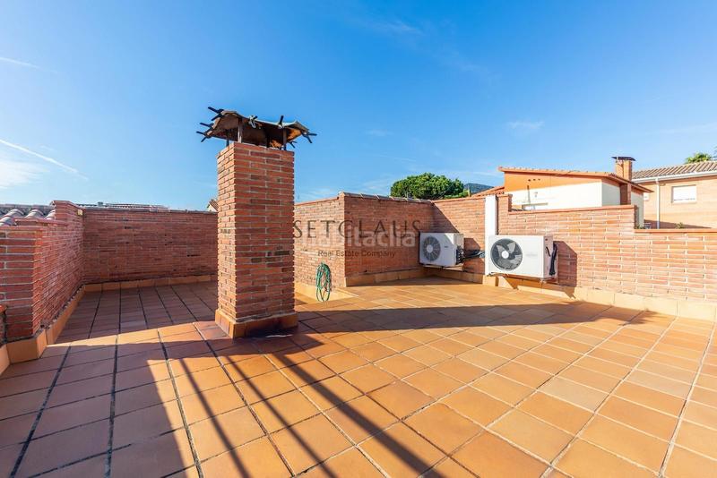 Foto 71d87d26-f464-49ba-aa10-83fdc12e8f26. Chalet mit heizung parking pool in Zona Alta Premià de Mar