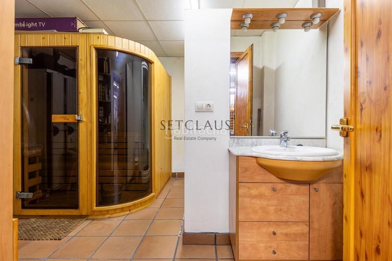 Foto 7b4e8dad-338e-4108-b327-b8cde9923fd4. Chalet mit heizung parking pool in Zona Alta Premià de Mar